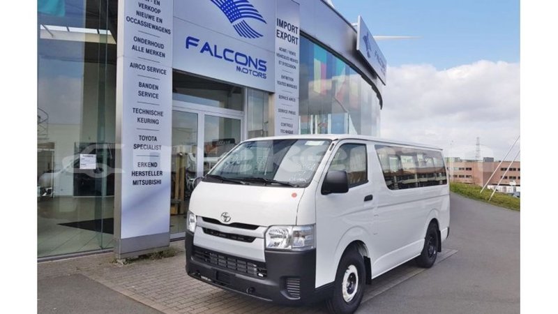 Big with watermark toyota hiace aragatsotn import dubai 2810