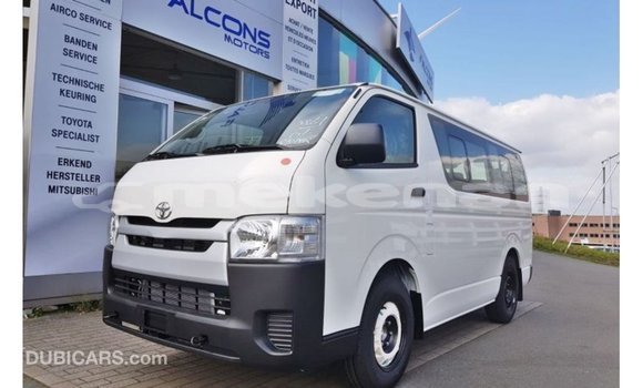 Buy Import Toyota Hiace White Car in Import - Dubai in Aragatsotn Buy Import Toyota Hiace White Car in Import - Dubai in Aragatsotn