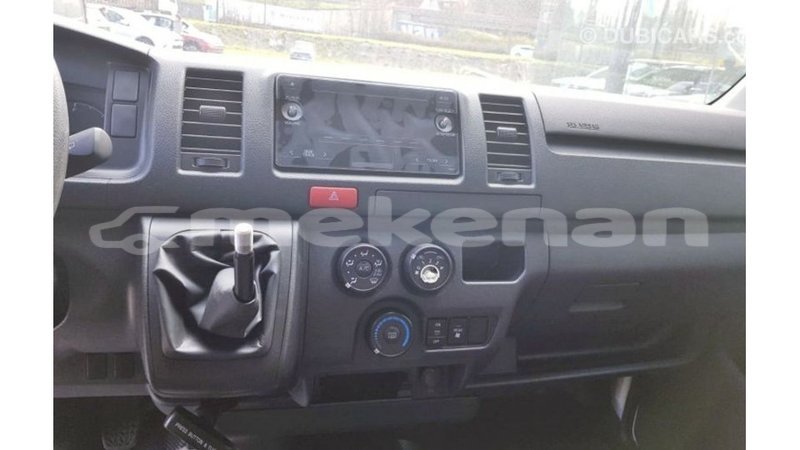 Big with watermark toyota hiace aragatsotn import dubai 2810