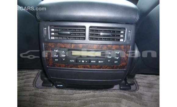 Buy Import Toyota Land Cruiser White Car in Import - Dubai in Aragatsotn Buy Import Toyota Land Cruiser White Car in Import - Dubai in Aragatsotn