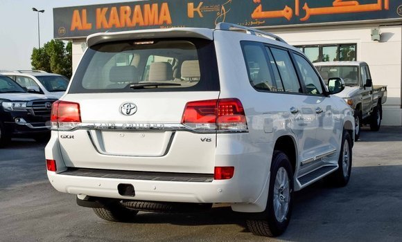 Buy Import Toyota Land Cruiser White Car in Import - Dubai in Aragatsotn Buy Import Toyota Land Cruiser White Car in Import - Dubai in Aragatsotn