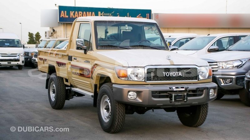 Big with watermark toyota land cruiser aragatsotn import dubai 2823