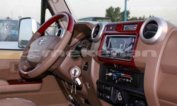 Buy Import Toyota Land Cruiser Beige Car in Import - Dubai in Aragatsotn Buy Import Toyota Land Cruiser Beige Car in Import - Dubai in Aragatsotn