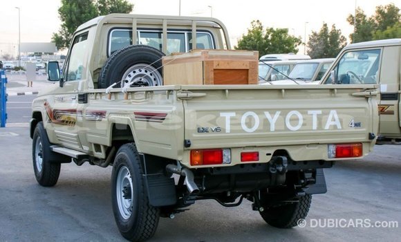 Buy Import Toyota Land Cruiser Beige Car in Import - Dubai in Aragatsotn Buy Import Toyota Land Cruiser Beige Car in Import - Dubai in Aragatsotn