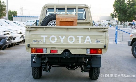 Buy Import Toyota Land Cruiser Beige Car in Import - Dubai in Aragatsotn Buy Import Toyota Land Cruiser Beige Car in Import - Dubai in Aragatsotn