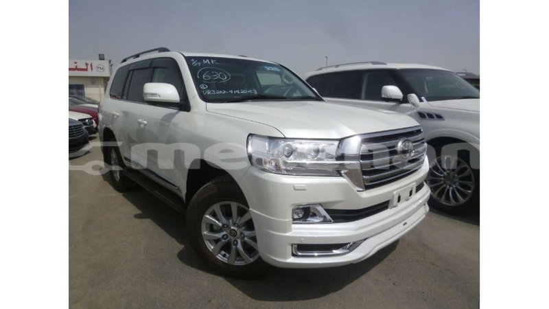 Big with watermark toyota land cruiser aragatsotn import dubai 2830