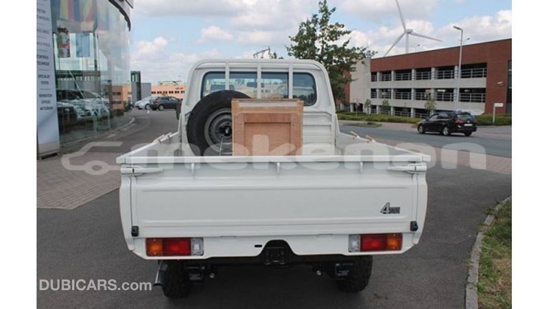 Big with watermark toyota land cruiser aragatsotn import dubai 2835