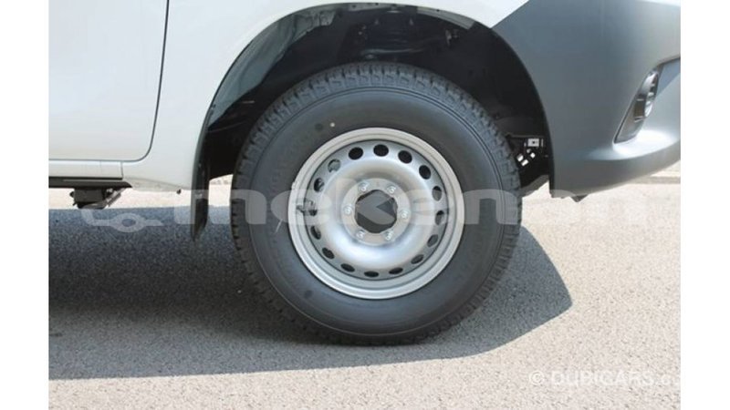 Big with watermark toyota hilux aragatsotn import dubai 2839