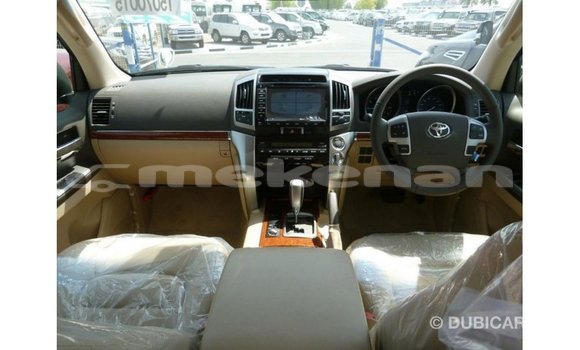 Buy Import Toyota Land Cruiser White Car in Import - Dubai in Aragatsotn Buy Import Toyota Land Cruiser White Car in Import - Dubai in Aragatsotn