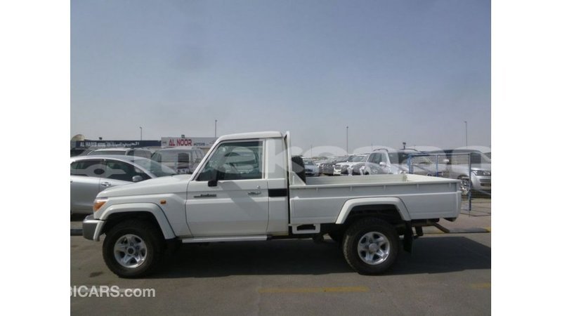 Big with watermark toyota land cruiser aragatsotn import dubai 2859