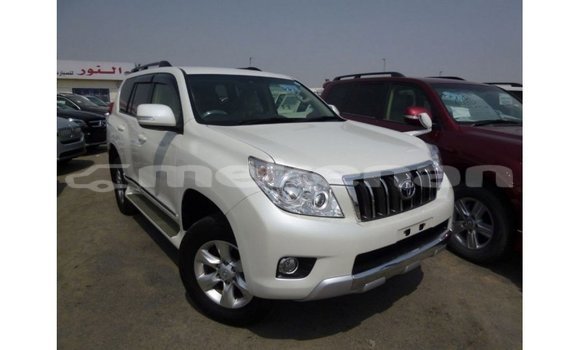 Buy Import Toyota Prado White Car in Import - Dubai in Aragatsotn Buy Import Toyota Prado White Car in Import - Dubai in Aragatsotn