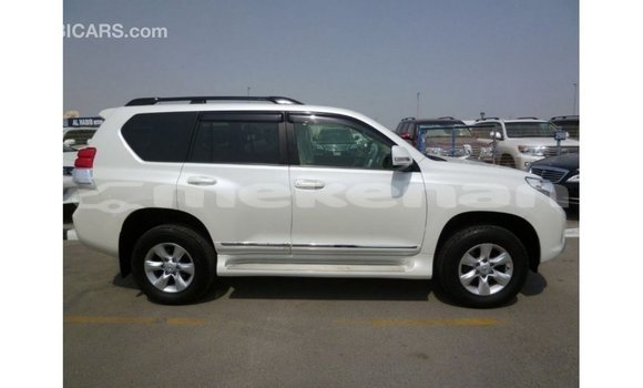 Buy Import Toyota Prado White Car in Import - Dubai in Aragatsotn Buy Import Toyota Prado White Car in Import - Dubai in Aragatsotn