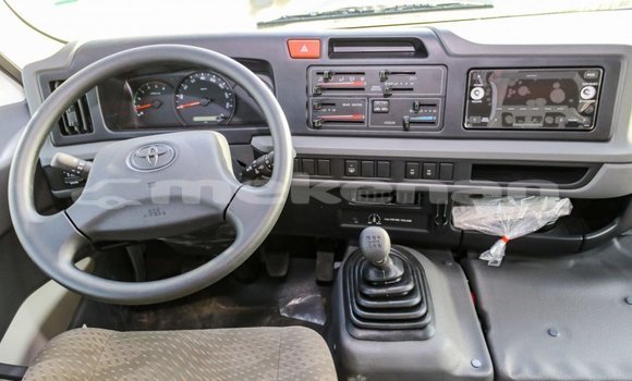 Buy Import Toyota Coaster White Car in Import - Dubai in Aragatsotn Buy Import Toyota Coaster White Car in Import - Dubai in Aragatsotn