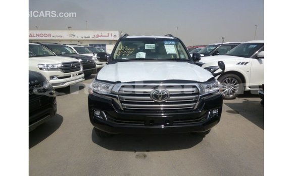 Buy Import Toyota Land Cruiser Black Car in Import - Dubai in Aragatsotn Buy Import Toyota Land Cruiser Black Car in Import - Dubai in Aragatsotn