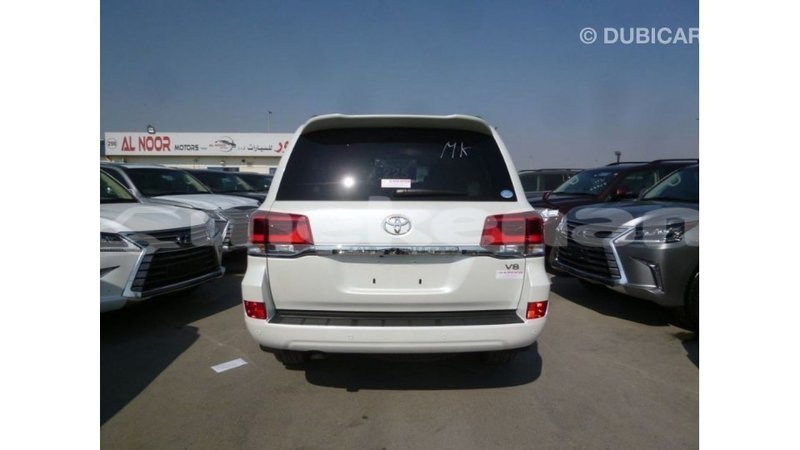 Big with watermark toyota land cruiser aragatsotn import dubai 2876
