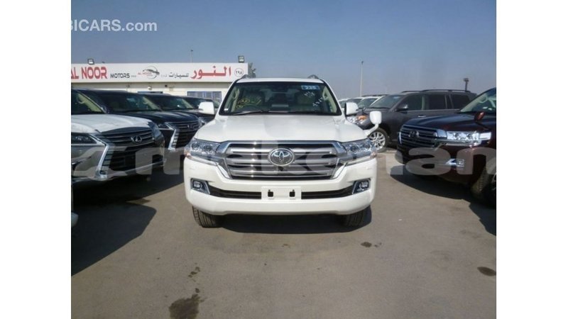 Big with watermark toyota land cruiser aragatsotn import dubai 2876