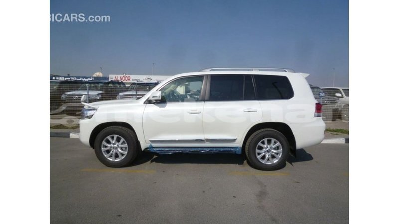 Big with watermark toyota land cruiser aragatsotn import dubai 2876
