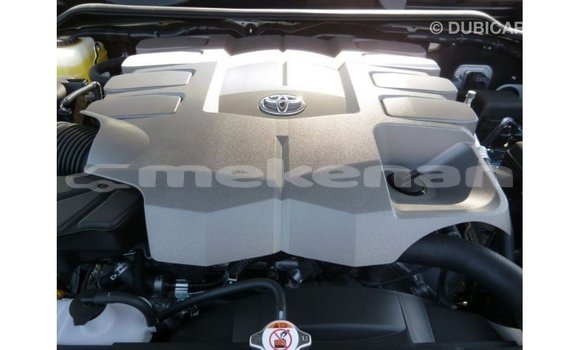 Buy Import Toyota Land Cruiser White Car in Import - Dubai in Aragatsotn Buy Import Toyota Land Cruiser White Car in Import - Dubai in Aragatsotn