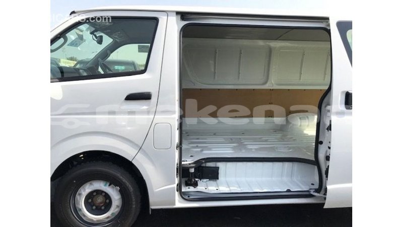 Big with watermark toyota hiace aragatsotn import dubai 2877