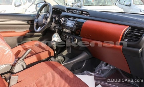 Buy Import Toyota Hilux White Car in Import - Dubai in Aragatsotn Buy Import Toyota Hilux White Car in Import - Dubai in Aragatsotn