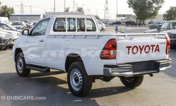 Buy Import Toyota Hilux White Car in Import - Dubai in Aragatsotn Buy Import Toyota Hilux White Car in Import - Dubai in Aragatsotn