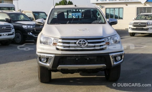 Buy Import Toyota Hilux White Car in Import - Dubai in Aragatsotn Buy Import Toyota Hilux White Car in Import - Dubai in Aragatsotn