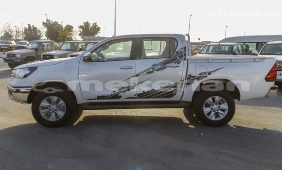 Buy Import Toyota Hilux White Car in Import - Dubai in Aragatsotn Buy Import Toyota Hilux White Car in Import - Dubai in Aragatsotn