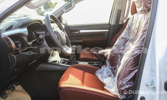 Buy Import Toyota Hilux White Car in Import - Dubai in Aragatsotn Buy Import Toyota Hilux White Car in Import - Dubai in Aragatsotn