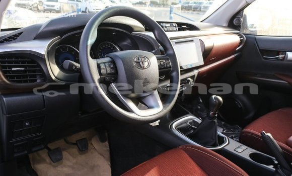 Buy Import Toyota Hilux White Car in Import - Dubai in Aragatsotn Buy Import Toyota Hilux White Car in Import - Dubai in Aragatsotn