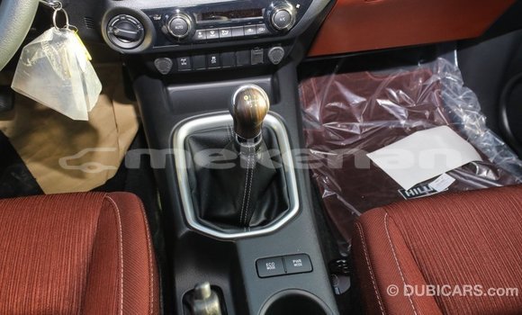 Buy Import Toyota Hilux White Car in Import - Dubai in Aragatsotn Buy Import Toyota Hilux White Car in Import - Dubai in Aragatsotn