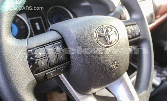 Buy Import Toyota Hilux White Car in Import - Dubai in Aragatsotn Buy Import Toyota Hilux White Car in Import - Dubai in Aragatsotn