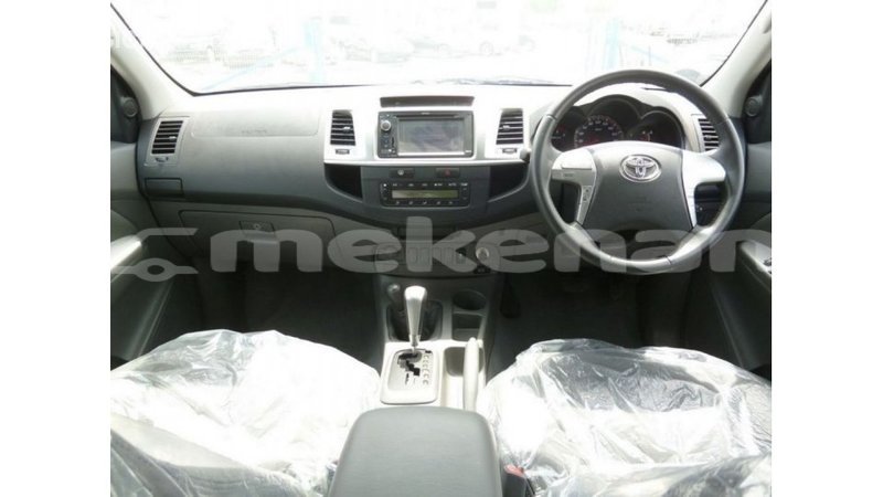 Big with watermark toyota hilux aragatsotn import dubai 2885