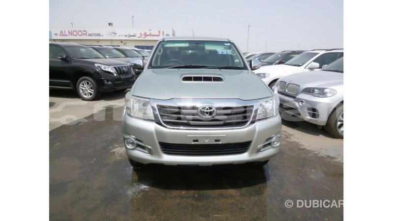Big with watermark toyota hilux aragatsotn import dubai 2885