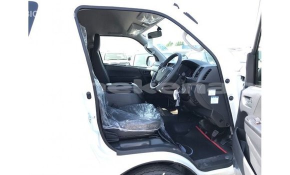 Buy Import Toyota Hiace White Car in Import - Dubai in Aragatsotn Buy Import Toyota Hiace White Car in Import - Dubai in Aragatsotn