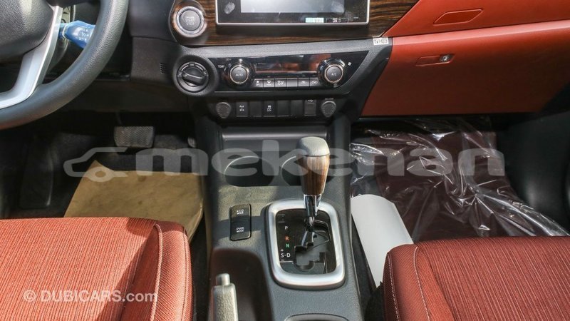 Big with watermark toyota hilux aragatsotn import dubai 2888