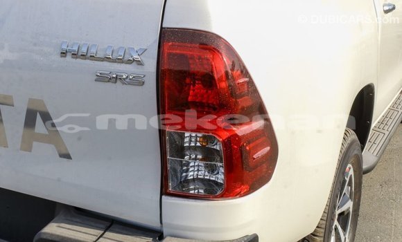 Buy Import Toyota Hilux White Car in Import - Dubai in Aragatsotn Buy Import Toyota Hilux White Car in Import - Dubai in Aragatsotn