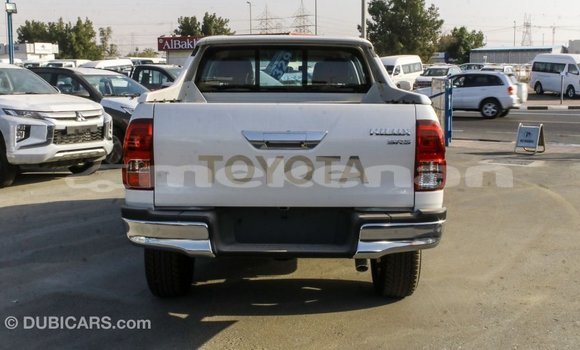 Buy Import Toyota Hilux White Car in Import - Dubai in Aragatsotn Buy Import Toyota Hilux White Car in Import - Dubai in Aragatsotn