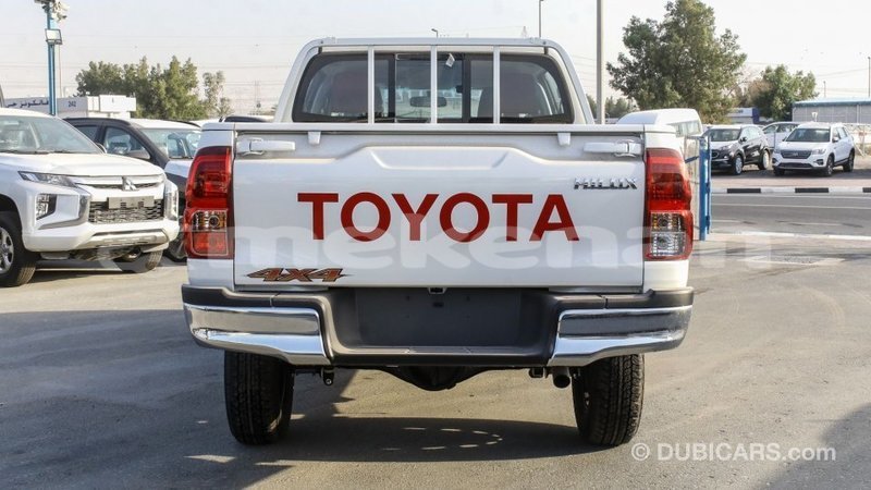 Big with watermark toyota hilux aragatsotn import dubai 2889