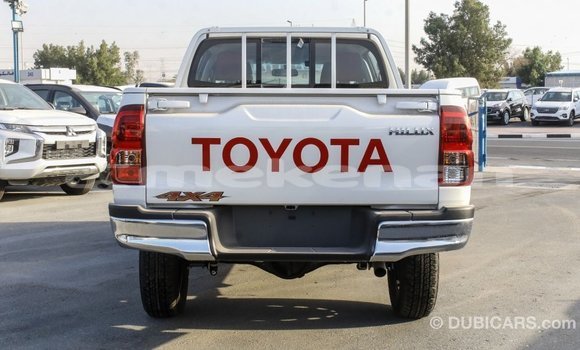 Buy Import Toyota Hilux White Car in Import - Dubai in Aragatsotn Buy Import Toyota Hilux White Car in Import - Dubai in Aragatsotn