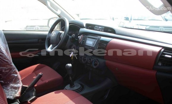 Buy Import Toyota Hilux Other Car in Import - Dubai in Aragatsotn Buy Import Toyota Hilux Other Car in Import - Dubai in Aragatsotn