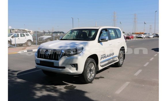 Buy Import Toyota Prado White Car in Import - Dubai in Aragatsotn Buy Import Toyota Prado White Car in Import - Dubai in Aragatsotn