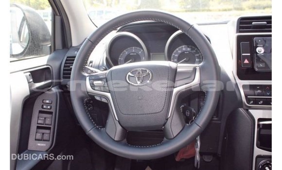 Buy Import Toyota Hilux Black Car in Import - Dubai in Aragatsotn Buy Import Toyota Hilux Black Car in Import - Dubai in Aragatsotn