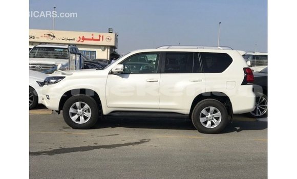 Buy Import Toyota Prado White Car in Import - Dubai in Aragatsotn Buy Import Toyota Prado White Car in Import - Dubai in Aragatsotn