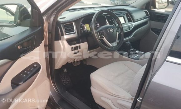 Buy Import Toyota Highlander Other Car in Import - Dubai in Aragatsotn Buy Import Toyota Highlander Other Car in Import - Dubai in Aragatsotn