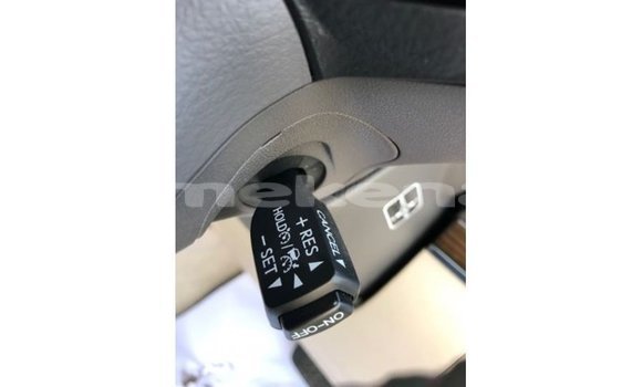 Buy Import Toyota Land Cruiser White Car in Import - Dubai in Aragatsotn Buy Import Toyota Land Cruiser White Car in Import - Dubai in Aragatsotn