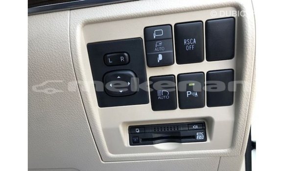 Buy Import Toyota Land Cruiser White Car in Import - Dubai in Aragatsotn Buy Import Toyota Land Cruiser White Car in Import - Dubai in Aragatsotn