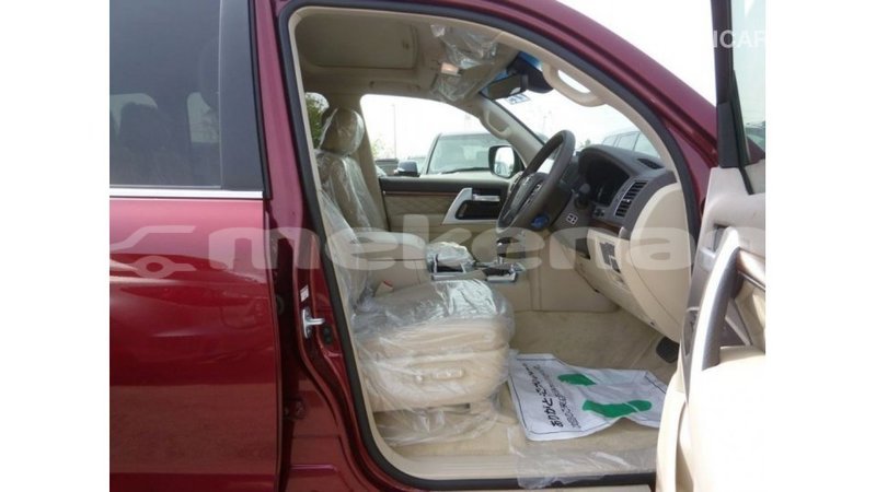 Big with watermark toyota land cruiser aragatsotn import dubai 2923