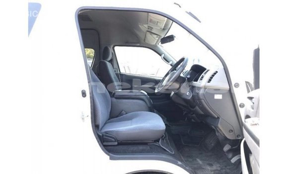 Buy Import Toyota Hiace White Car in Import - Dubai in Aragatsotn Buy Import Toyota Hiace White Car in Import - Dubai in Aragatsotn