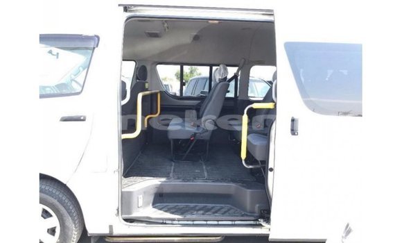 Buy Import Toyota Hiace White Car in Import - Dubai in Aragatsotn Buy Import Toyota Hiace White Car in Import - Dubai in Aragatsotn
