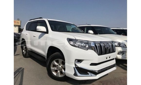 Buy Import Toyota Prado White Car in Import - Dubai in Aragatsotn Buy Import Toyota Prado White Car in Import - Dubai in Aragatsotn
